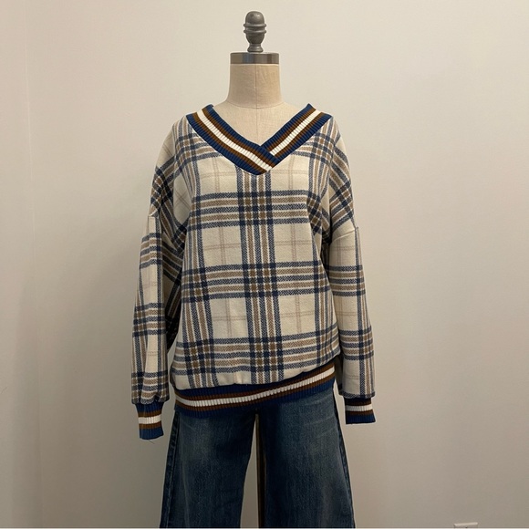 Plaid Sweater - Picture 2 of 3